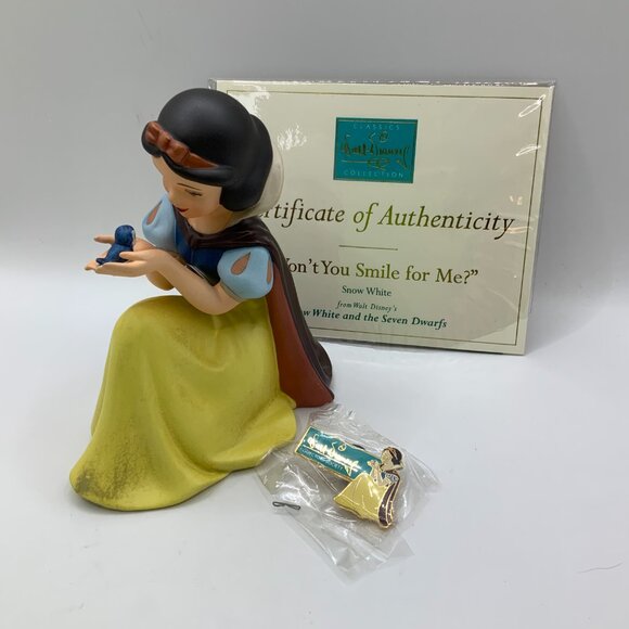 WDCC Vintage 2002 Snow White Wont you Smile For Me Figurine - Picture 6 of 7